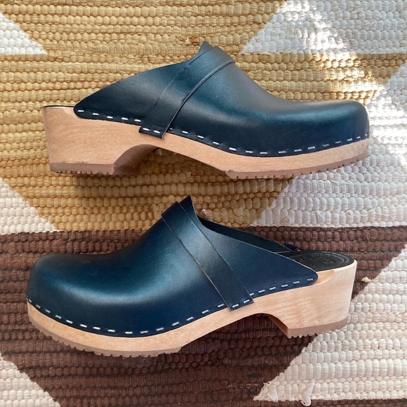 Haga Trätoffelfabrik Navy Clog - Misha and Puff - Picture 4 of 5